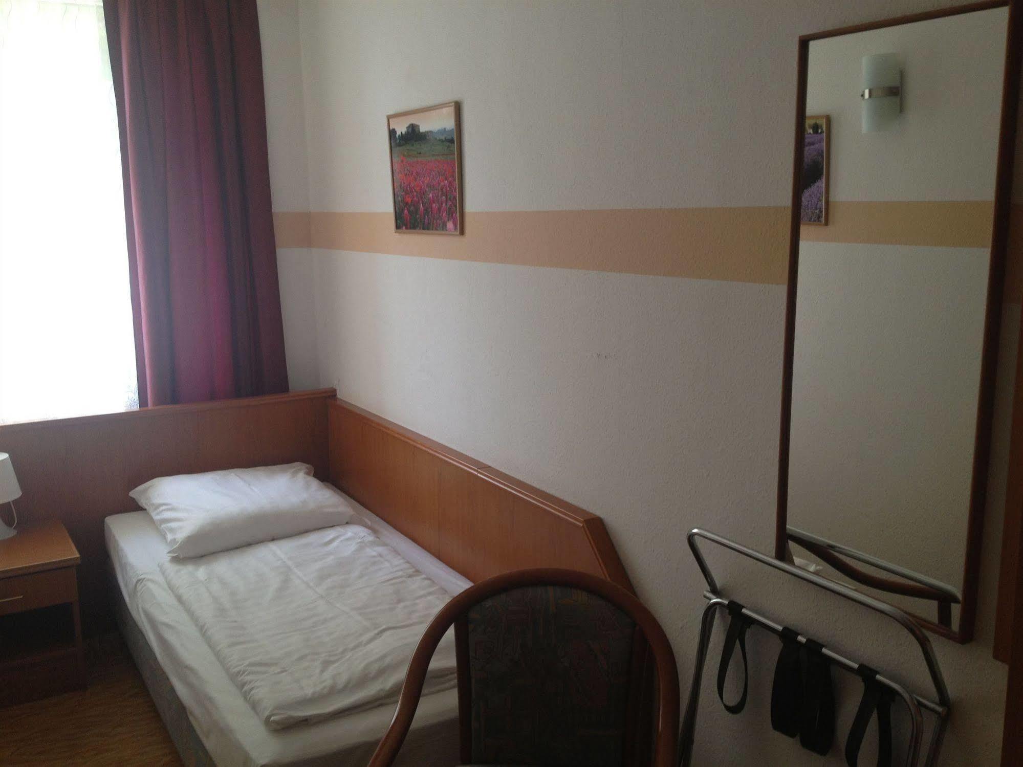 Itm Hotel Oase 汉堡 外观 照片
