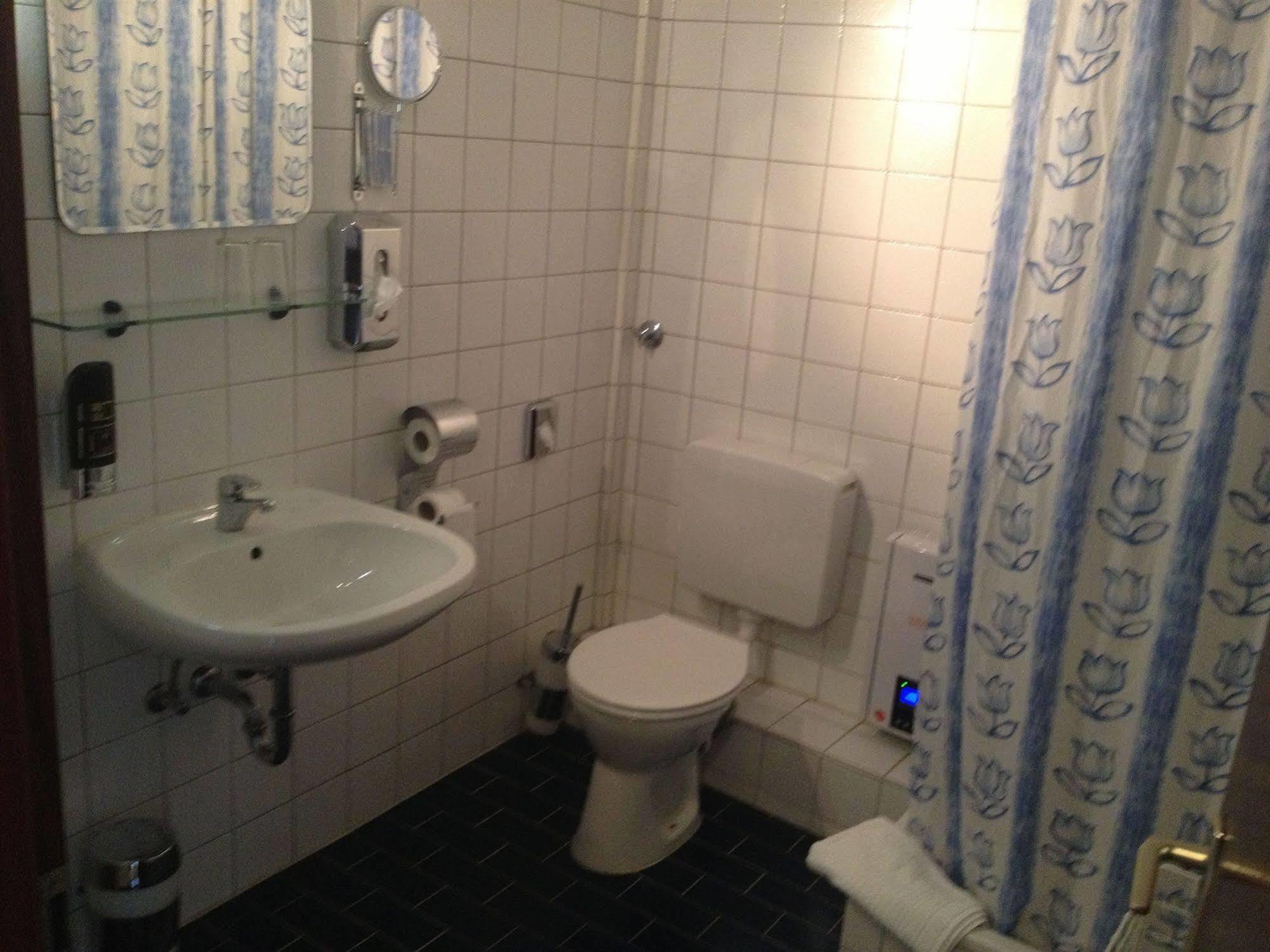 Itm Hotel Oase 汉堡 外观 照片